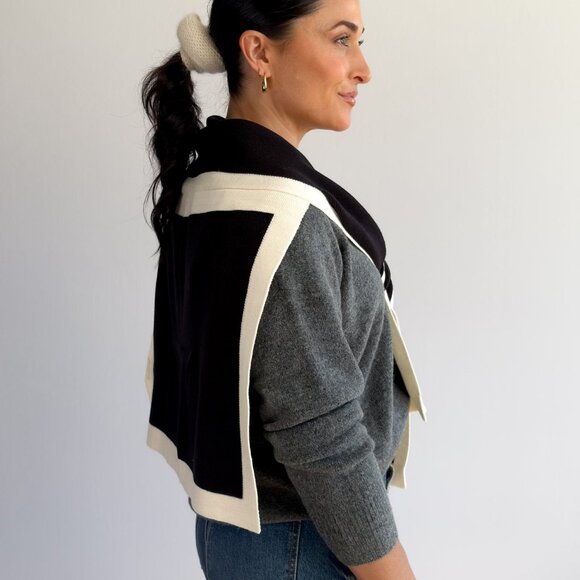 Black and Cream Knit Shoulder Wrap – Sweater Scarf Collar - Picture 3 of 10